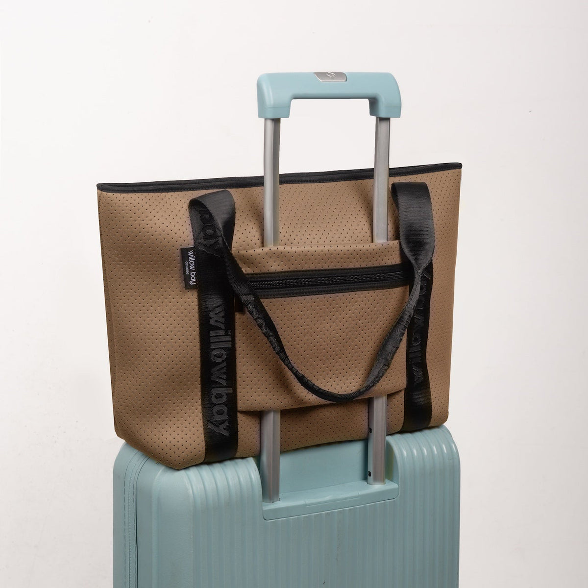 BOUTIQUE TRAVEL Neoprene Tote Bag With Zip (with luggage/trolley sleeve) - DESSERT CLAY