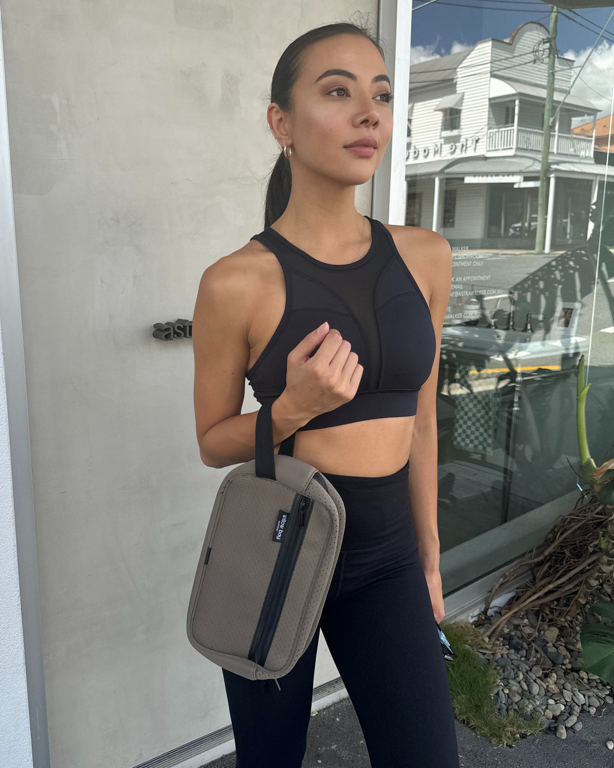 Beg KOSMETIK Neoprene - HITAM